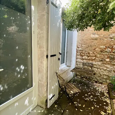 Apartament Du Pont Joubert